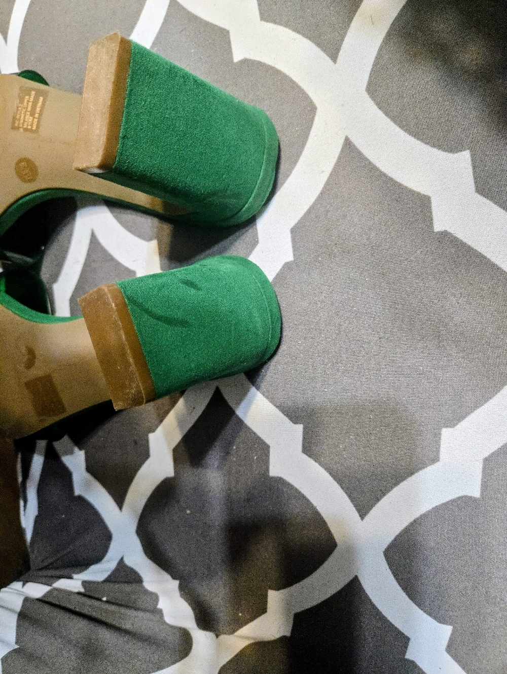 INC Green Clear Strap Block Heel Sandals - Picture 4 of 4